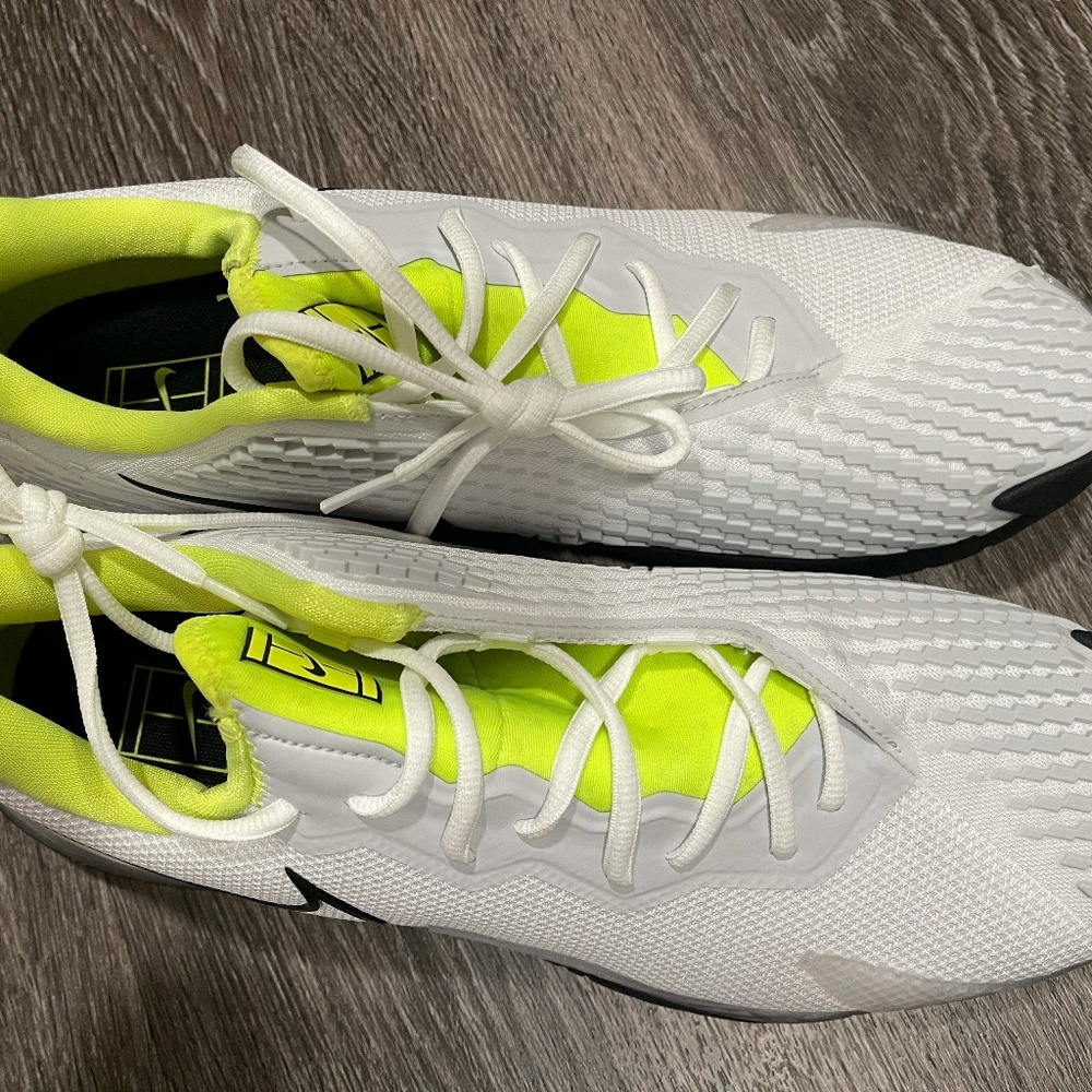 Tennis shoes, Vapor Cage 4
